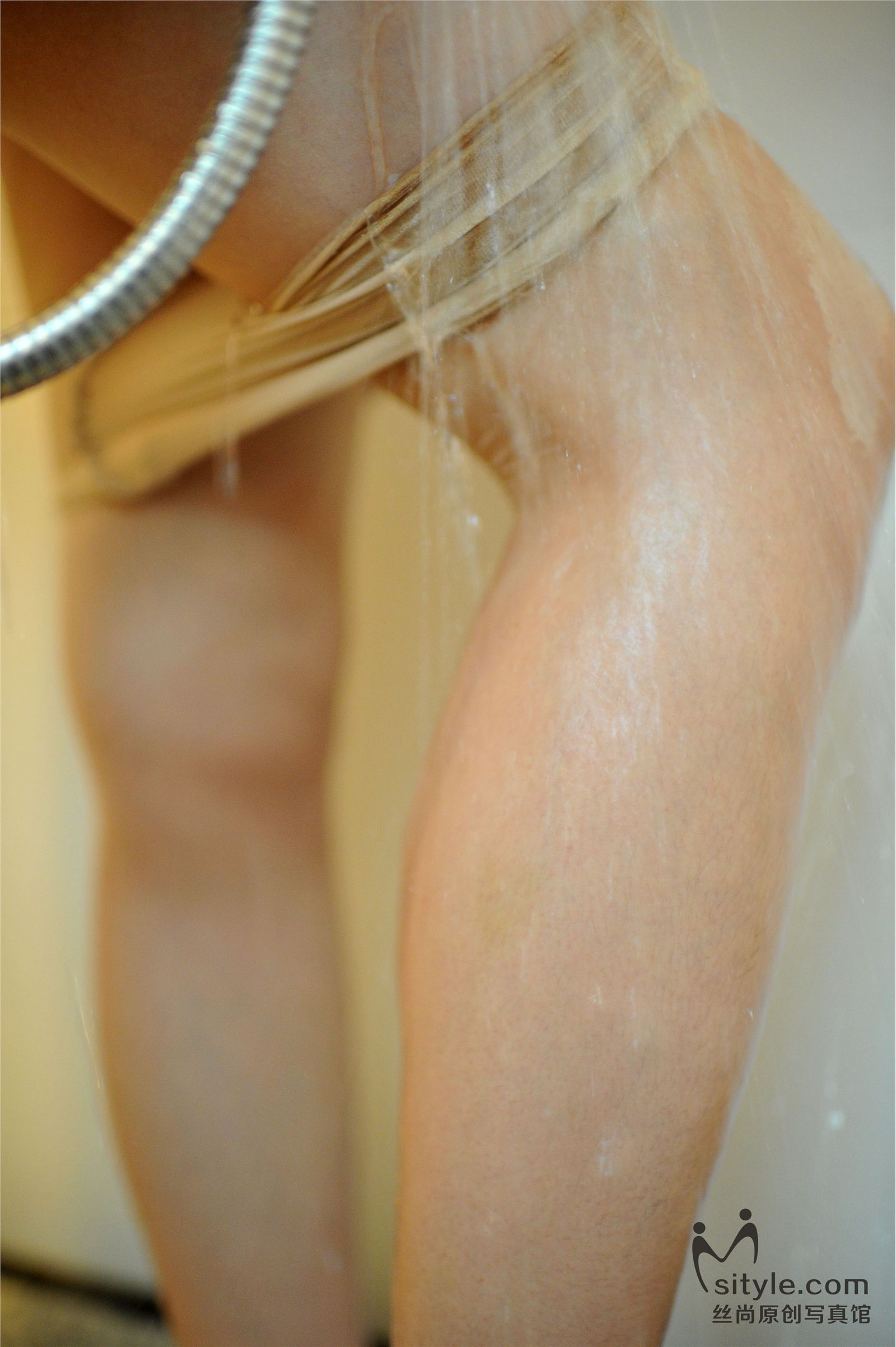 [Sityle-VIP特辑]20120703 NO.005　丝尚vip丝袜写真拍摄花絮